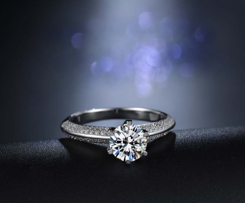 Anillo de lujo Viora de seis garras | Plata 925