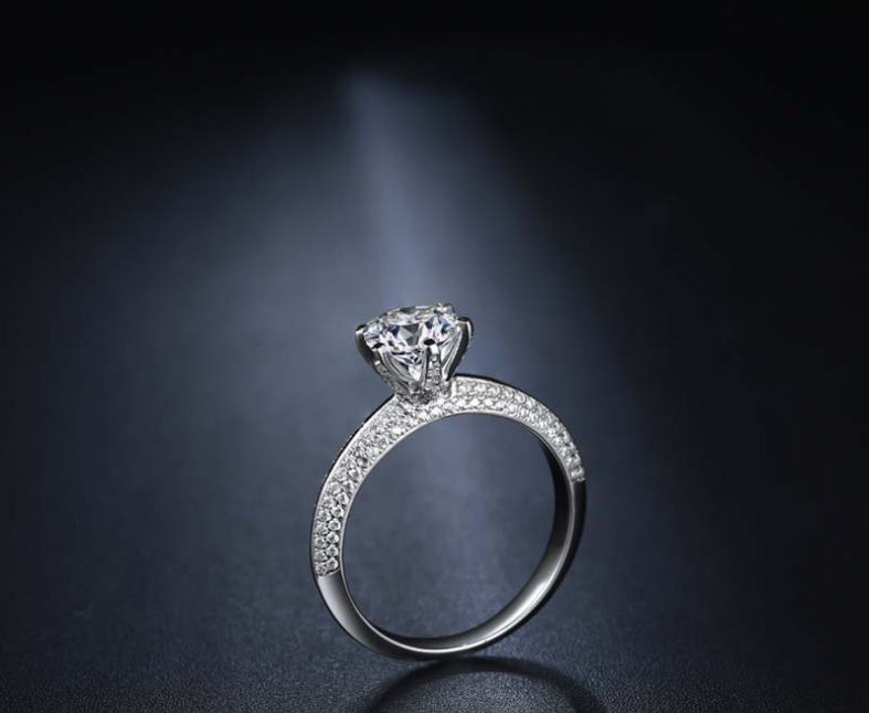 Anillo de lujo Viora de seis garras | Plata 925