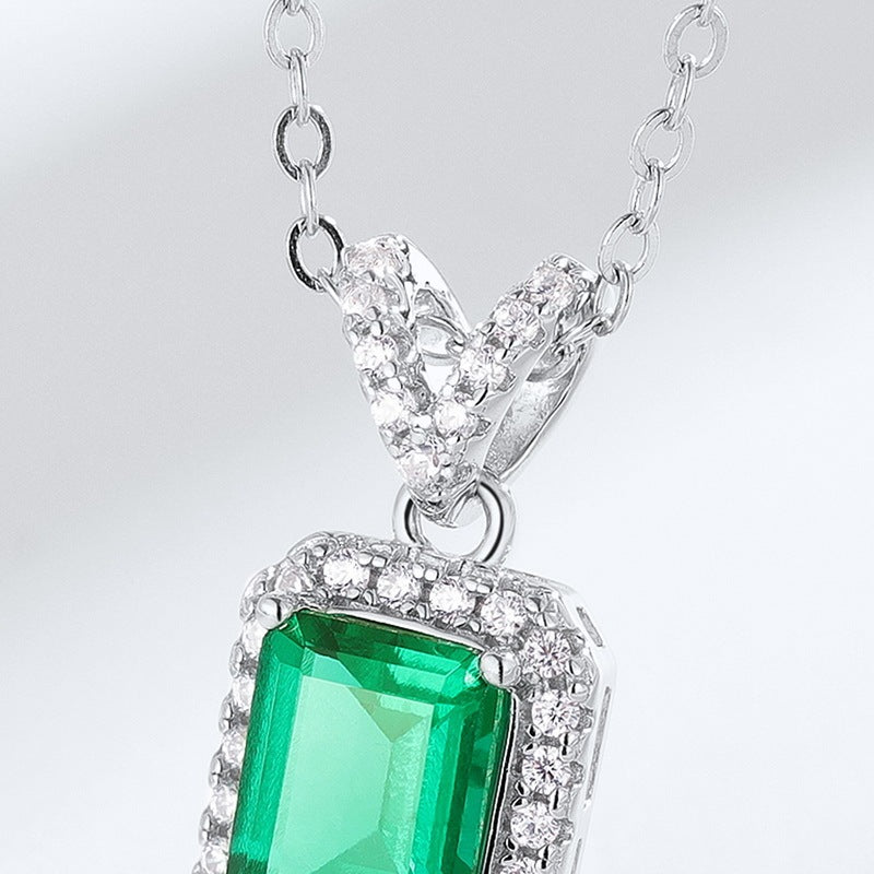 Viora Emerald Necklace | 925 Silver