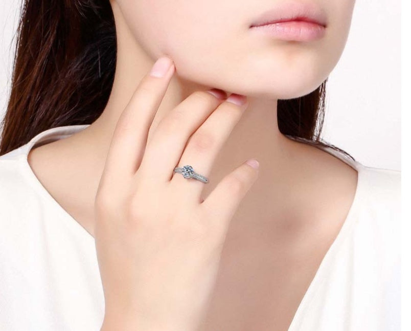 Anillo de lujo Viora de seis garras | Plata 925