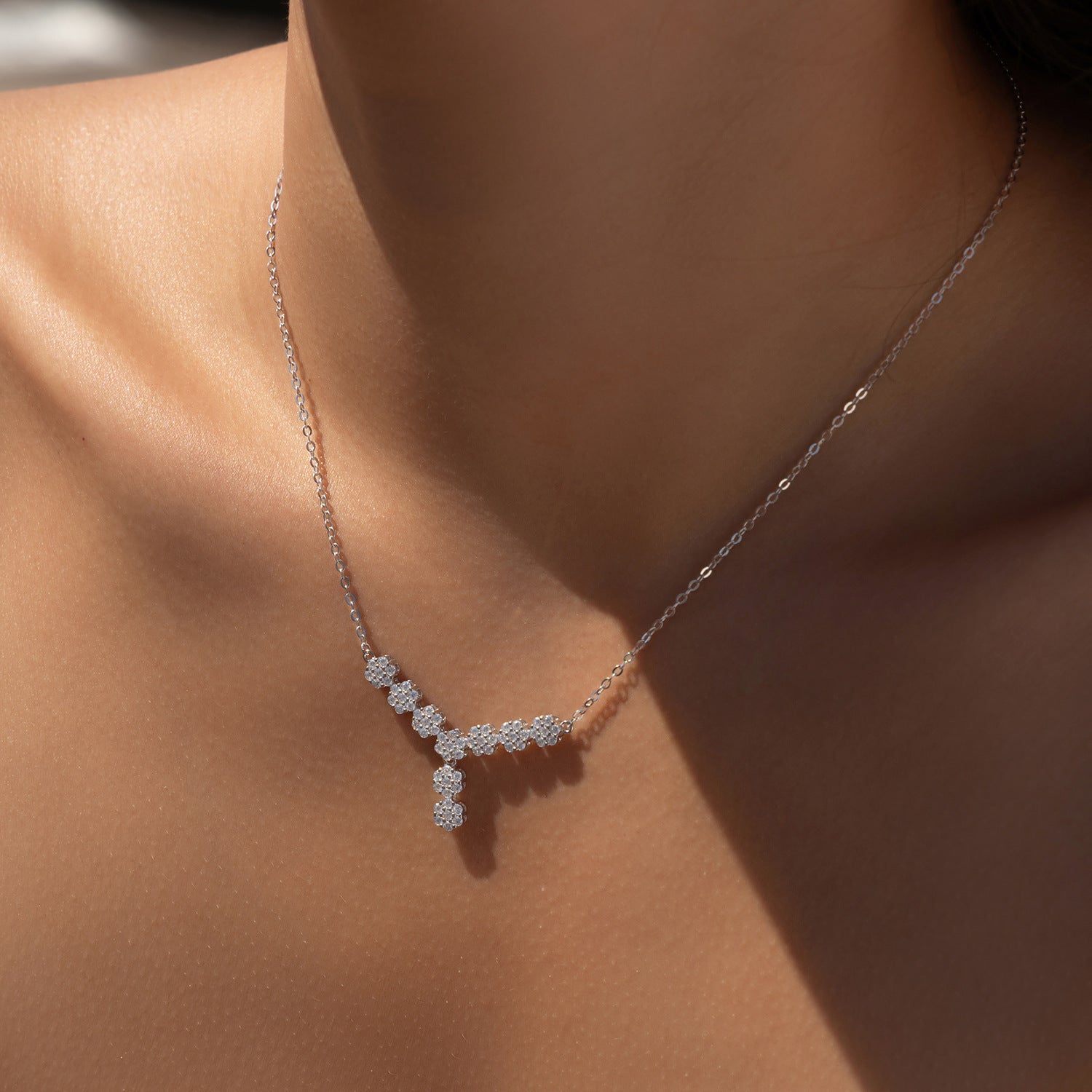 Conjunto Flor Viora | Collar, Anillo, Pendientes y Pulsera en Plata 925