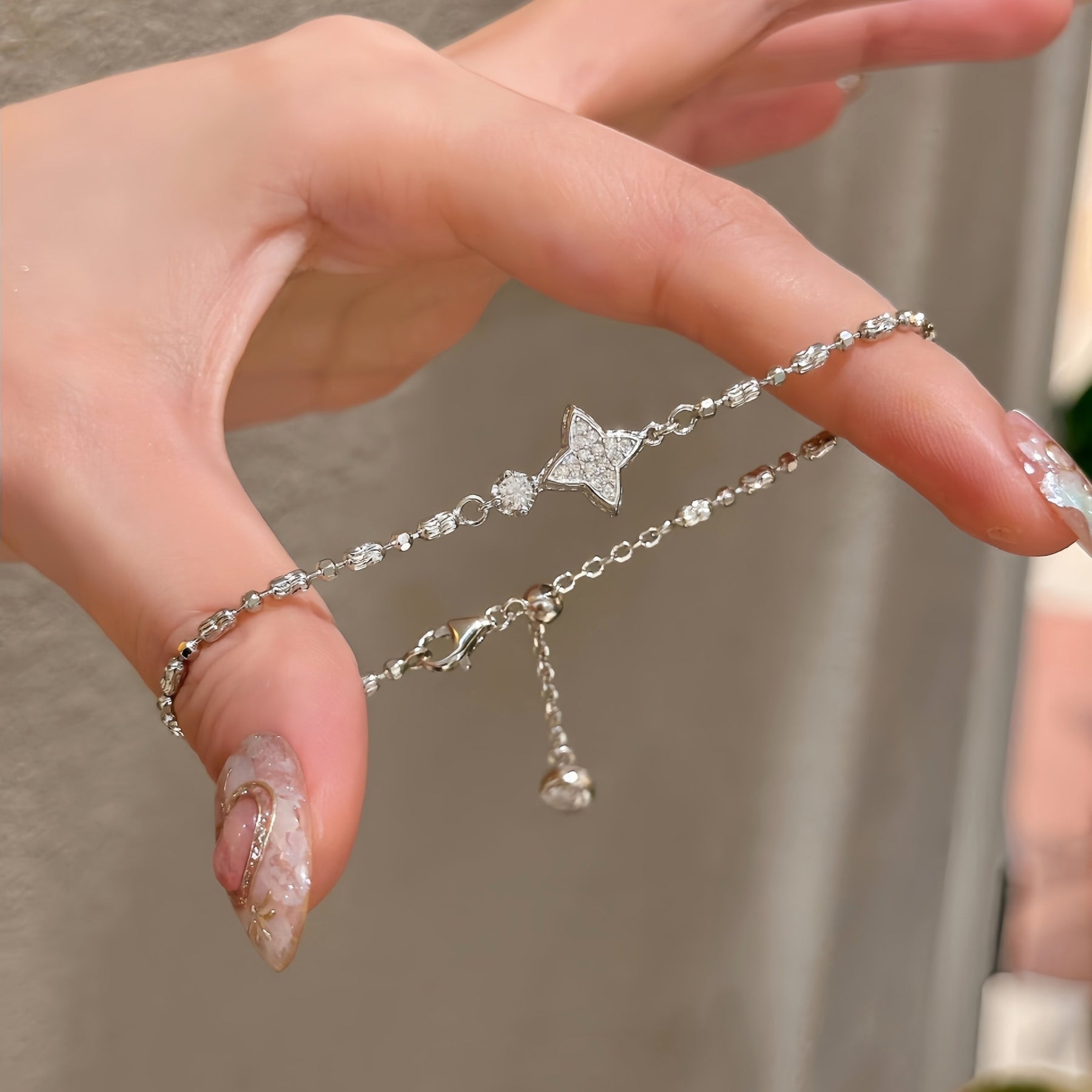 Viora Asterism Bracelet | 925 Silver with Eco-friendly Diamond