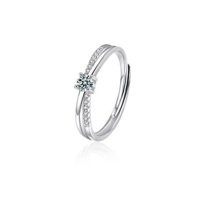 Viora Mobius Ring | 925 Silver with Eco-friendly Diamond