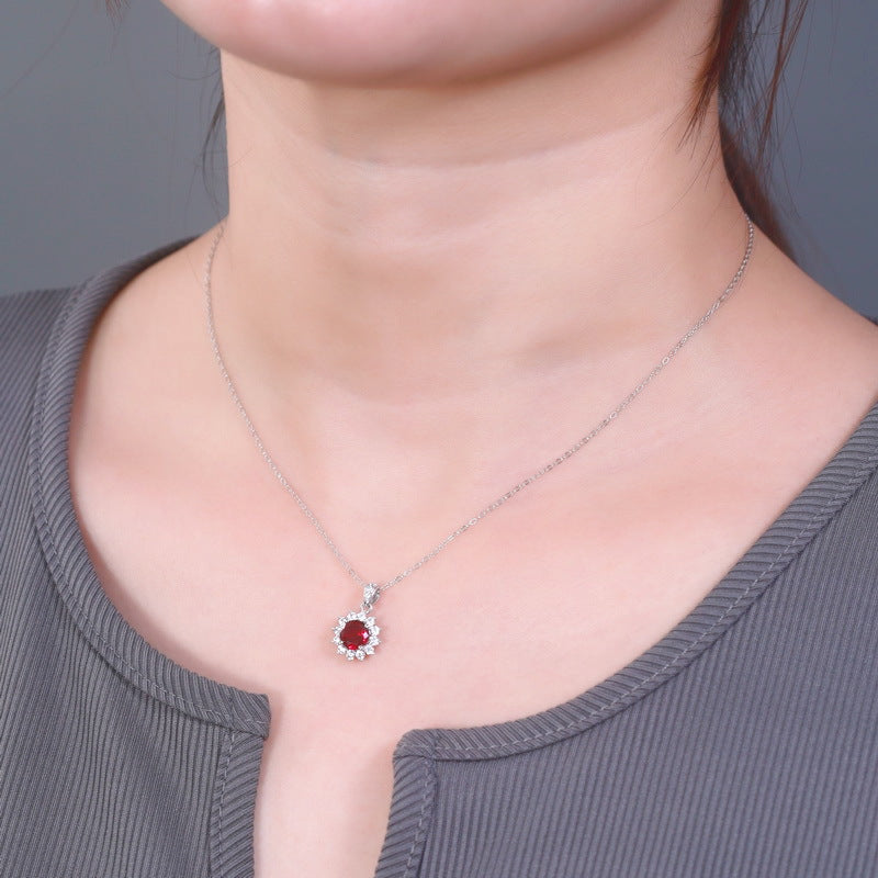 Collar Viora Rubra | Plata 925 con piedra roja cultivada de 6,5 mm en cadena cruzada