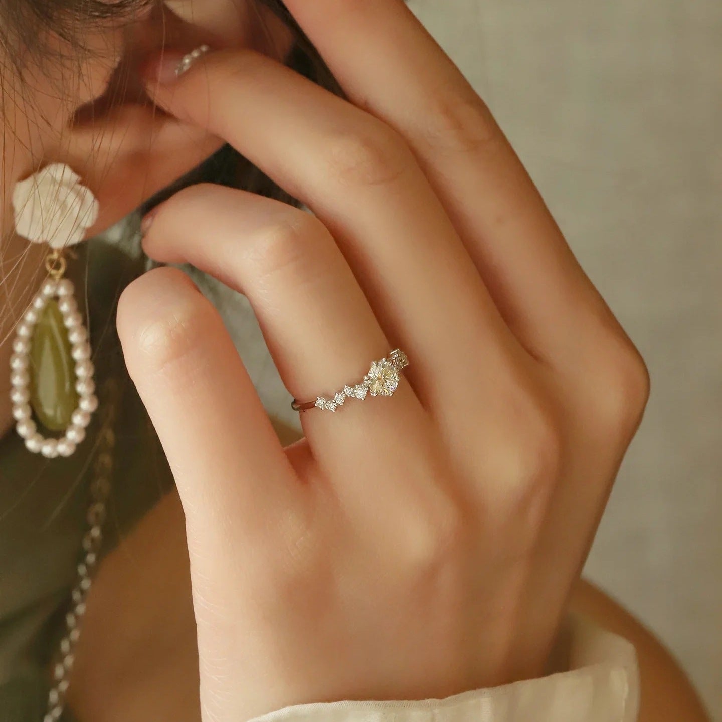 Anillo clásico Viora | Plata 925 con diamante ecológico